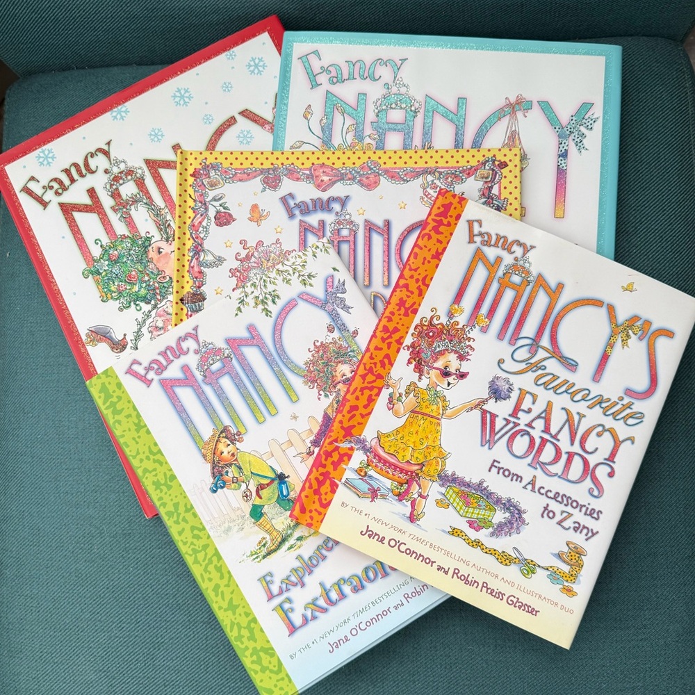 Fancy Nancy Book Set of 5 Hardcovers